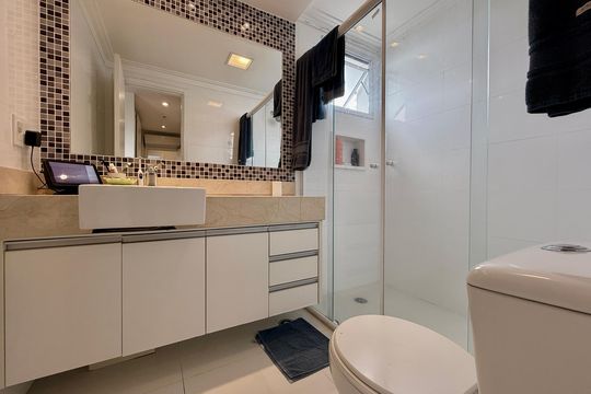 Banheiro Suíte 1 de apartamento à venda com 4 quartos, 154m² em Jardim Caravelas, São Paulo