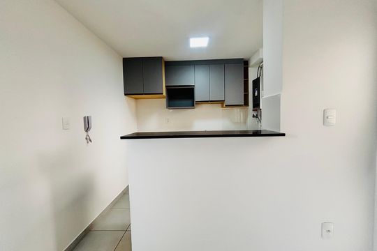 Cozinha  de apartamento para alugar com 2 quartos, 39m² em Chácara Estela, Barueri