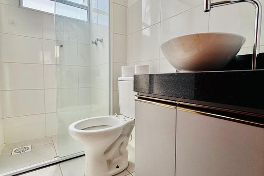 Banheiro  de apartamento para alugar com 2 quartos, 39m² em Chácara Estela, Barueri