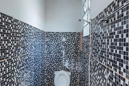 Banheiro de casa para alugar com 1 quarto, 50m² em Parque Sao Luis, São Paulo