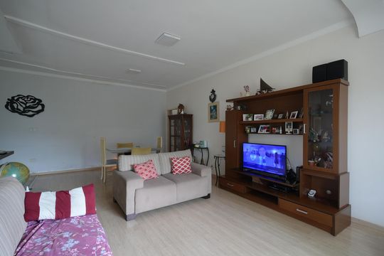 Casa à venda com 3 quartos, 300m² em Campestre, Santo André