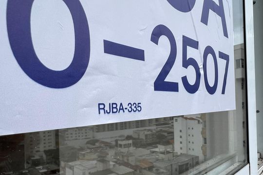 Placa de apartamento para alugar com 3 quartos, 150m² em São Mateus, Juiz de Fora