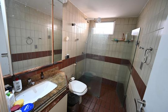 Apartamento à venda com 3 quartos, 110m² em Setor Bueno, Goiânia