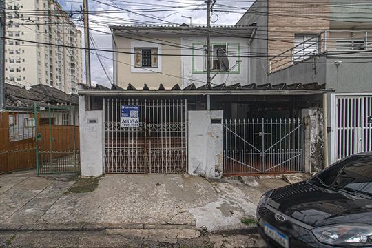 fachada de casa para alugar com 2 quartos, 110m² em Cursino, São Paulo