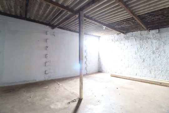 Garagem de casa para alugar com 2 quartos, 90m² em Mansour, Uberlândia