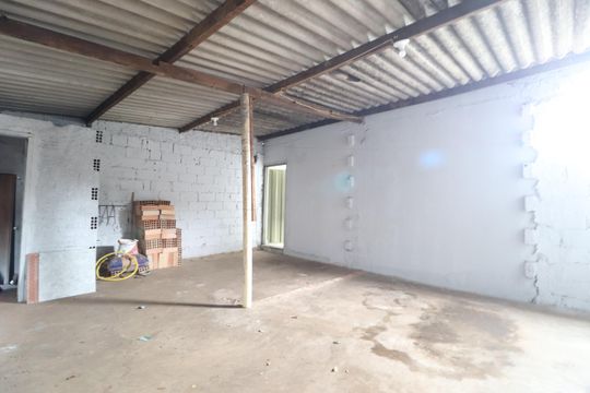 Garagem de casa para alugar com 2 quartos, 90m² em Mansour, Uberlândia