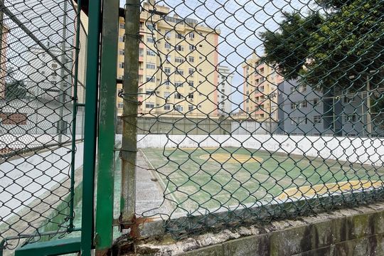 Quadra Esportiva de apartamento para alugar com 2 quartos, 51m² em Coqueiros, Florianópolis