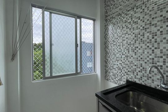 Área de Serviço de apartamento para alugar com 2 quartos, 51m² em Coqueiros, Florianópolis