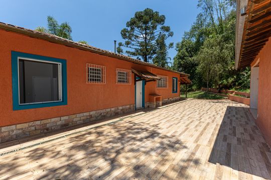 Quintal de casa de condomínio para alugar com 3 quartos, 1200m² em Estância Serrana, Nova Lima