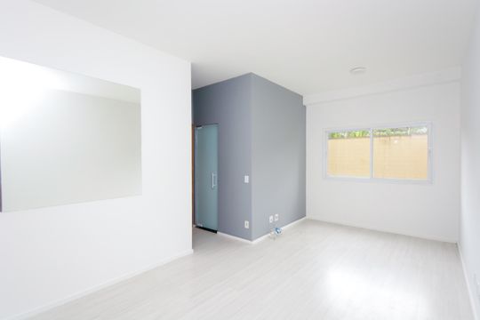 Apartamento à venda com 2 quartos, 57m² em Jardim Nova Taboao, Guarulhos