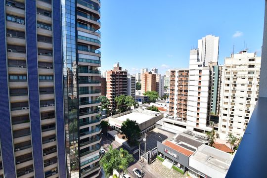 Vista Varanda de apartamento para alugar com 1 quarto, 45m² em Cambuí, Campinas
