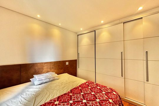 Suíte 2 de apartamento para alugar com 2 quartos, 105m² em Tamboré, Santana de Parnaíba