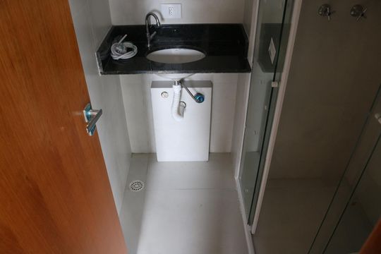 Banheiro de apartamento para alugar com 2 quartos, 36m² em Pompeia, São Paulo