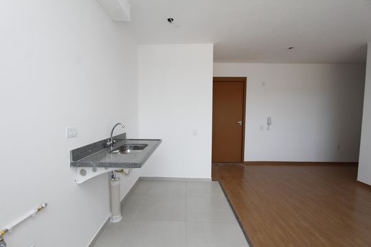 Cozinha de apartamento à venda com 2 quartos, 52m² em Caiçaras, Belo Horizonte