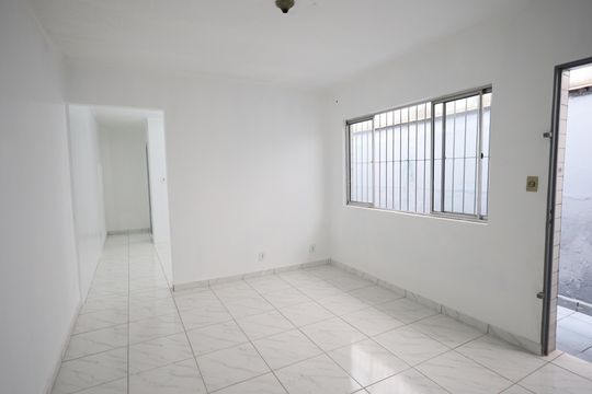 Casa para alugar com 1 quarto, 48m² em Veloso, Osasco