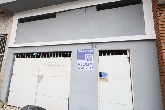 Fachada de casa para alugar com 1 quarto, 48m² em Veloso, Osasco