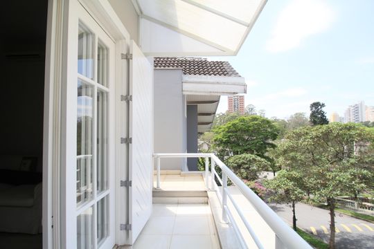 Varanda do Quarto 2 de casa à venda com 4 quartos, 394m² em Jardim Ampliacao, São Paulo