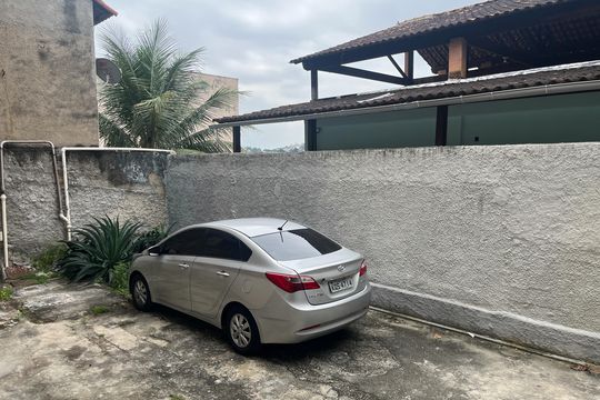 Garagem de apartamento para alugar com 2 quartos, 48m² em Jardim Guanabara, Rio de Janeiro