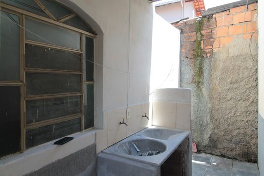 Área de Serviço de casa para alugar com 2 quartos, 30m² em Lagoinha Leblon, Belo Horizonte