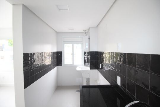 Cozinha de apartamento para alugar com 2 quartos, 59m² em Auxiliadora, Porto Alegre