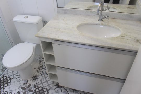 Banheiro da Suíte de apartamento à venda com 2 quartos, 64m² em Barcelona, São Caetano do Sul