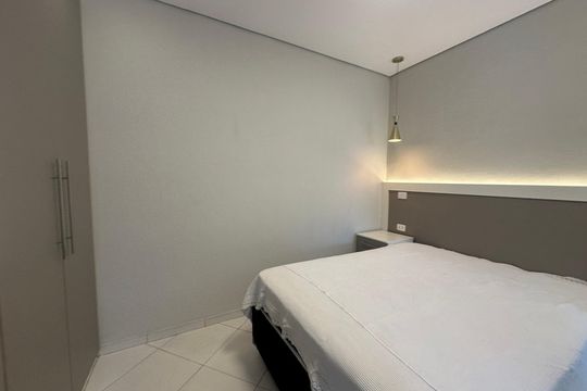 Quarto de casa para alugar com 1 quarto, 25m² em Vila Pouso Alegre, Barueri