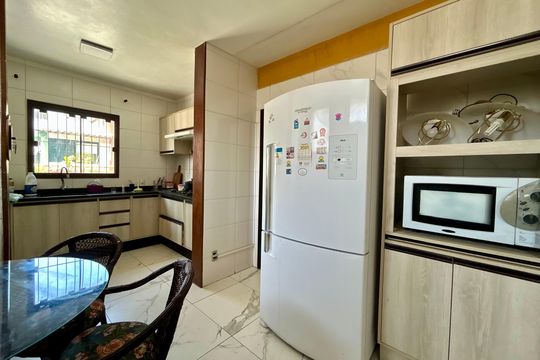 Cozinha  de casa para alugar com 4 quartos, 300m² em Trindade, Florianópolis