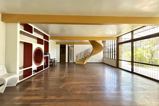 Casa para alugar com 4 quartos, 300m² em Trindade, Florianópolis
