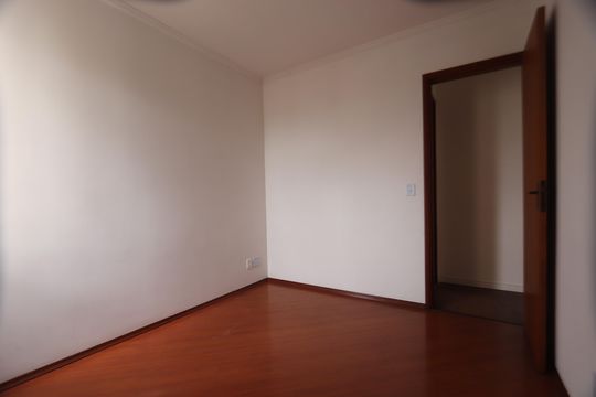 Quarto 1 de apartamento à venda com 2 quartos, 50m² em Vila Ema, São Paulo
