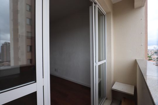 Sacada de apartamento à venda com 2 quartos, 50m² em Vila Ema, São Paulo