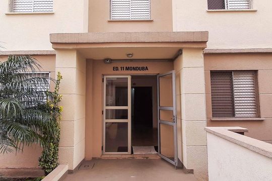 Fachada dos Blocos de apartamento para alugar com 2 quartos, 56m² em Conceicao, Osasco