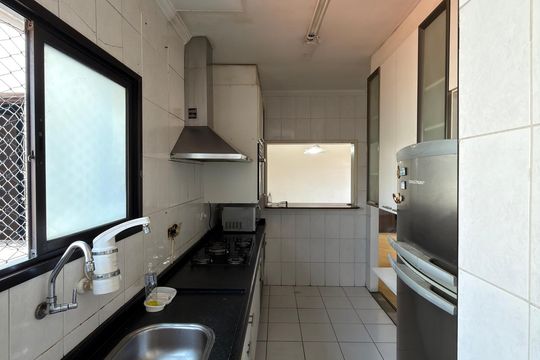 Cozinha de apartamento para alugar com 3 quartos, 150m² em Vila Antonieta, São Bernardo do Campo