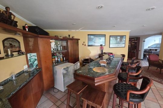 Casa de Condomínio à venda com 4 quartos, 586m² em Jardim Marajoara, São Paulo