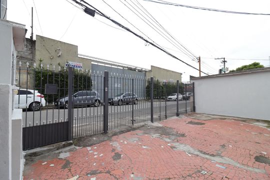 Área comum - Garagem de casa para alugar com 2 quartos, 85m² em Veleiros, São Paulo