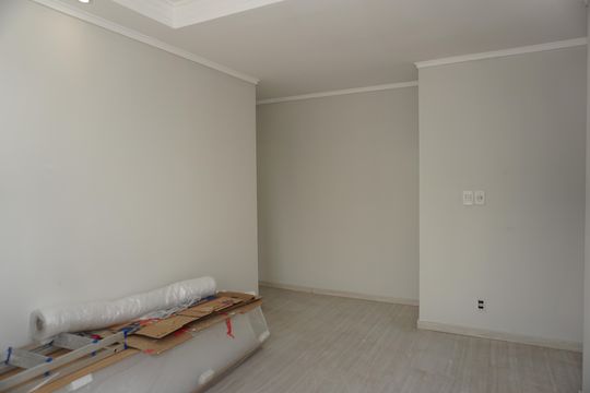 Apartamento para alugar com 2 quartos, 52m² em Jardim Dom José, Embu das Artes
