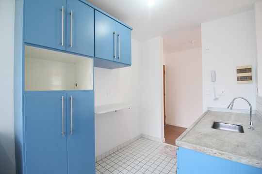 Cozinha de apartamento para alugar com 2 quartos, 74m² em Jardim Ampliacao, São Paulo