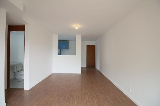 Sala de apartamento para alugar com 2 quartos, 74m² em Jardim Ampliacao, São Paulo