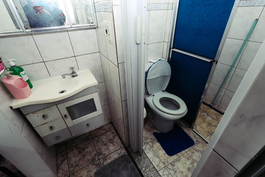 Banheiro de apartamento à venda com 2 quartos, 46m² em Cidade Nova Heliópolis, São Paulo