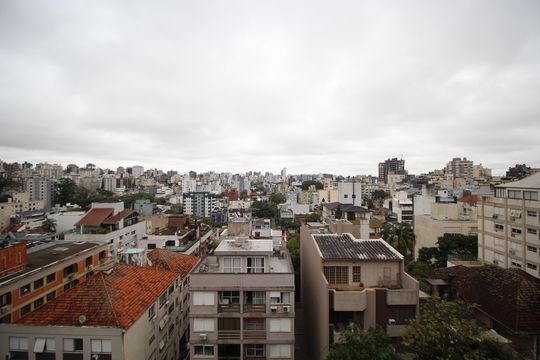 Vista de apartamento para alugar com 2 quartos, 63m² em Auxiliadora, Porto Alegre