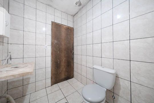 Banheiro de casa para alugar com 4 quartos, 320m² em Vila Sao Francisco, São Paulo