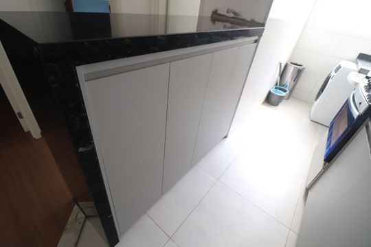 Cozinha de apartamento para alugar com 2 quartos, 50m² em Laranjeiras, Uberlândia