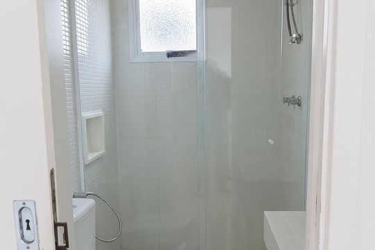 Banheiro de apartamento para alugar com 1 quarto, 72m² em Pompeia, São Paulo