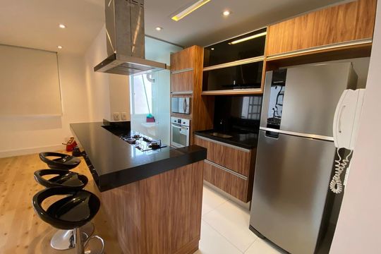 Cozinha de apartamento para alugar com 1 quarto, 72m² em Pompeia, São Paulo
