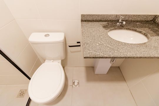 Banheiro de apartamento para alugar com 1 quarto, 28m² em Vila Olímpia, São Paulo