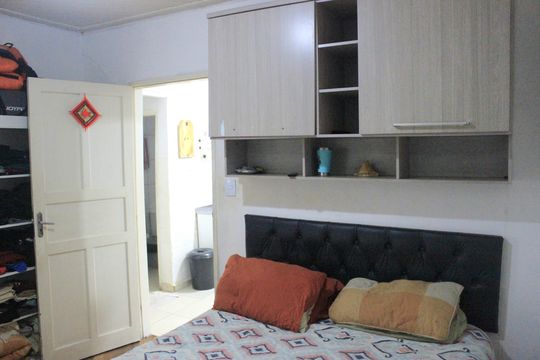 Quarto 2 de casa à venda com 2 quartos, 160m² em Jardim do Papai, Guarulhos