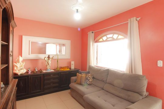 Sala de casa de condomínio para alugar com 3 quartos, 95m² em Jardim Excelcior, Cabo Frio