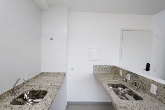 Cozinha de apartamento para alugar com 1 quarto, 50m² em Nova Suíça, Belo Horizonte