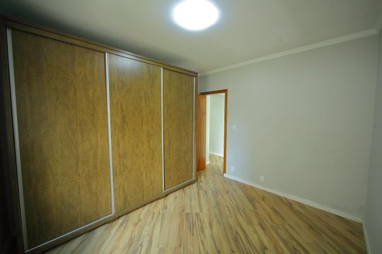 Quarto 1  de apartamento para alugar com 2 quartos, 60m² em Taboão, São Bernardo do Campo
