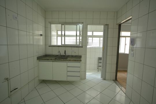 Cozinha  de apartamento para alugar com 2 quartos, 60m² em Taboão, São Bernardo do Campo