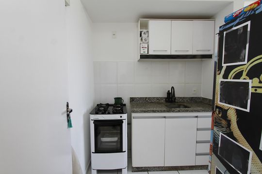 Cozinha de apartamento para alugar com 2 quartos, 54m² em Cinquentenario, Belo Horizonte